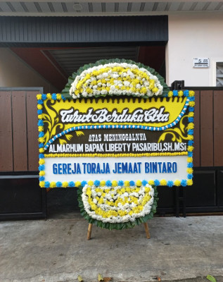 Papan Bunga Duka di Tiganderket